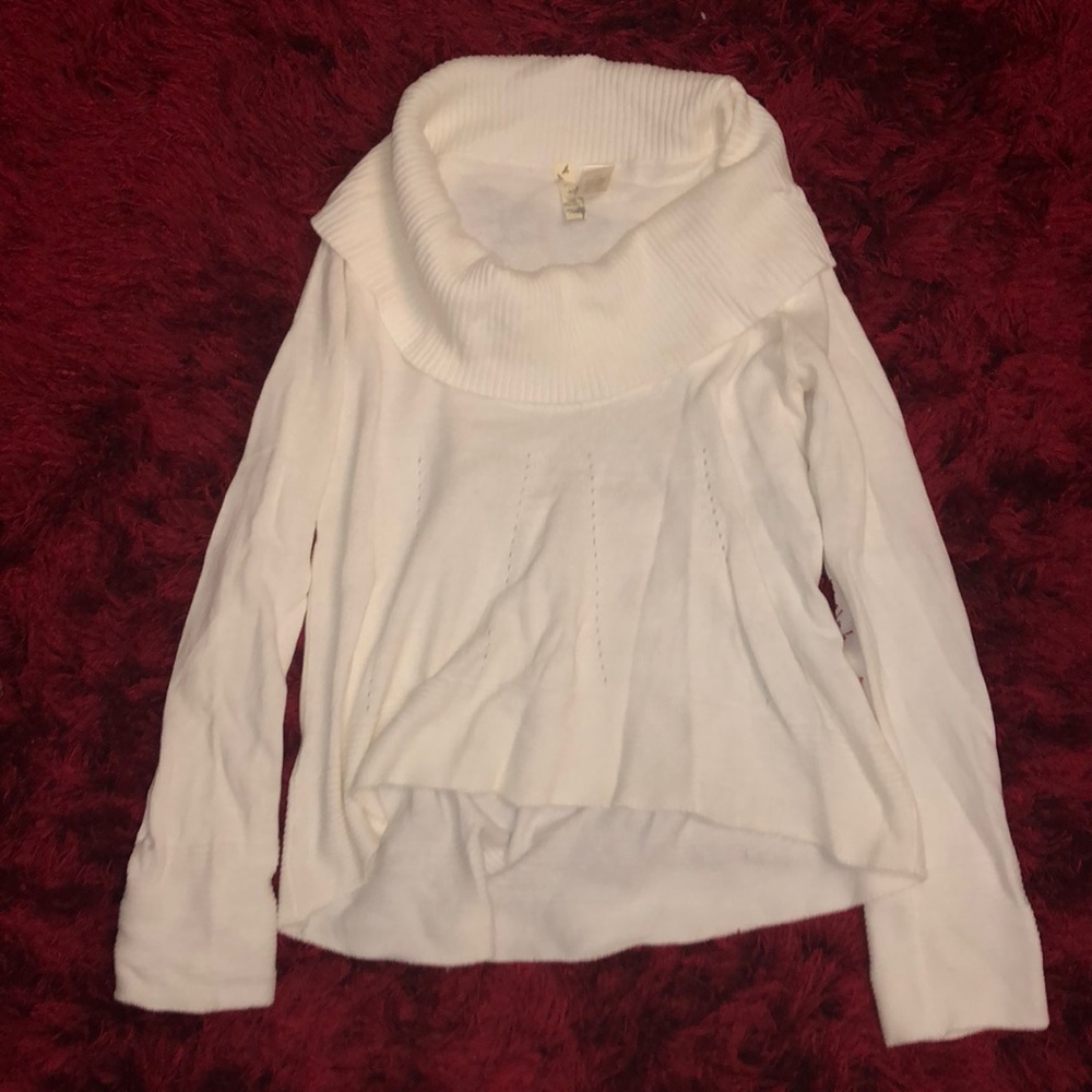 Sweater never worn